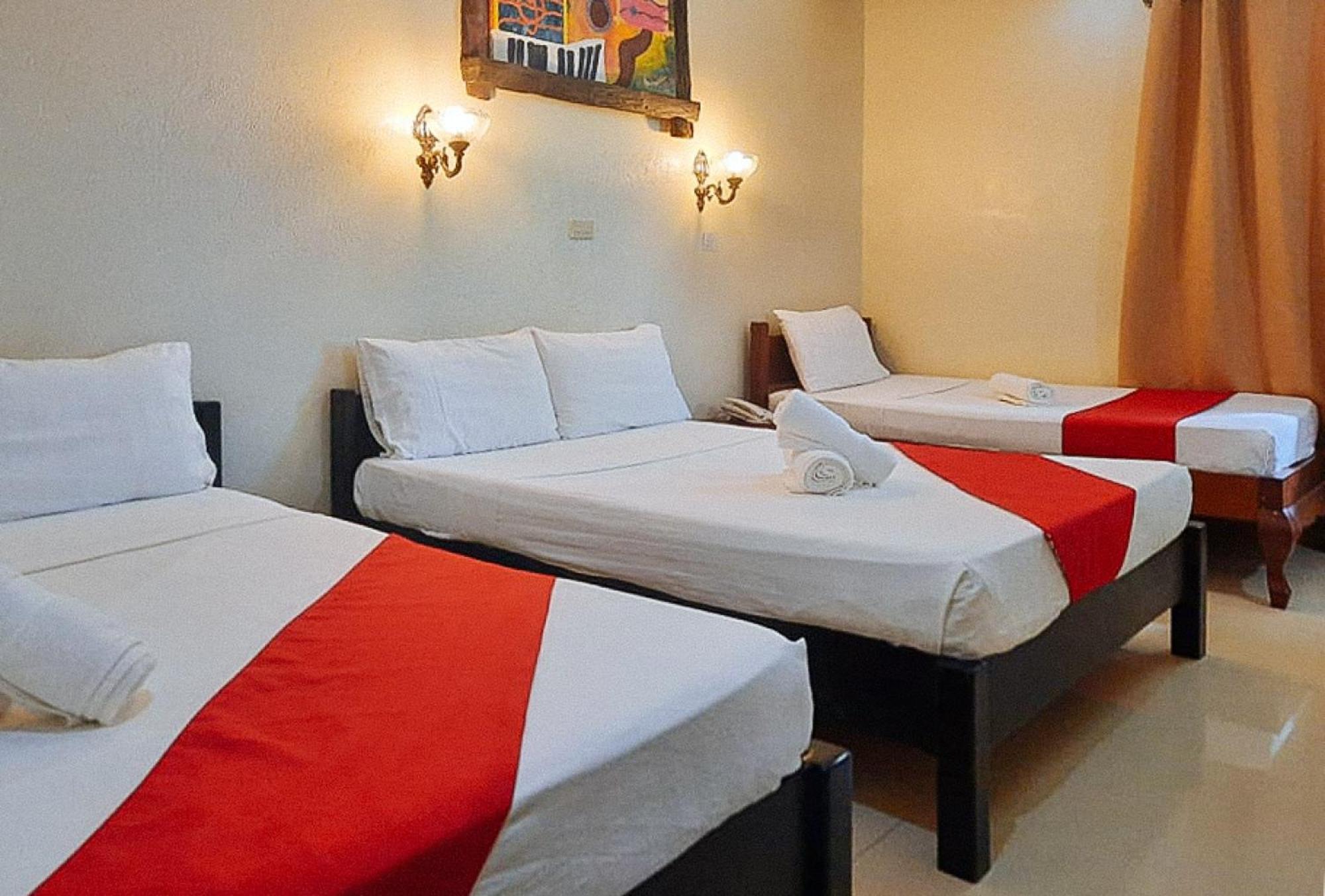 Reddoorz At New Casamila Hotel Palawan Puerto Princesa Luaran gambar
